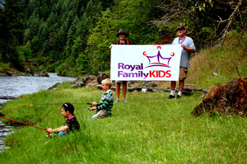 kidsfishing.jpg